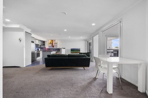 Photo of property in 5/19 Victoria Road, Mount Maunganui, 3116