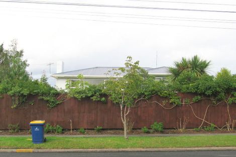 Photo of property in 1/6 Rosier Road, Glen Eden, Auckland, 0602