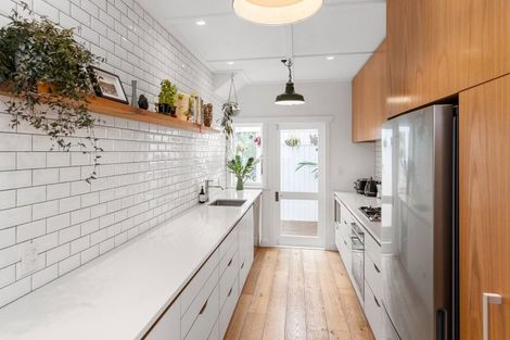 Photo of property in 4 Mewburn Avenue, Mount Eden, Auckland, 1024