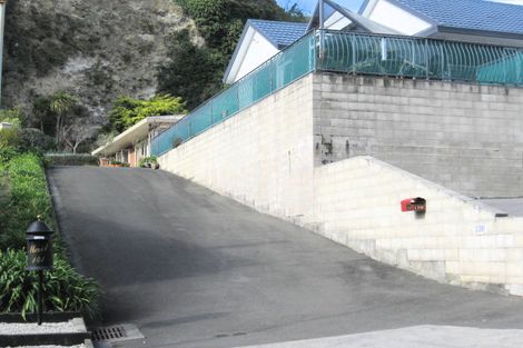 Photo of property in 139 Milton Road, Bluff Hill, Napier, 4110