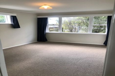Photo of property in 199 Chivalry Road, Glenfield, Auckland, 0629