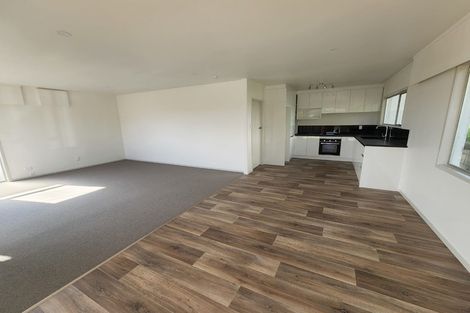 Photo of property in 1/38 Beulah Avenue, Rothesay Bay, Auckland, 0630