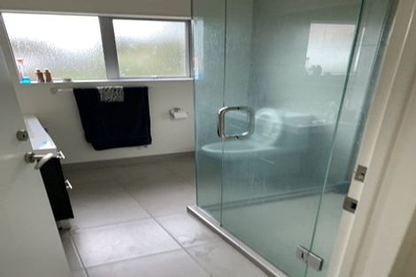 Photo of property in 121a Bruce Road, Glenfield, Auckland, 0629