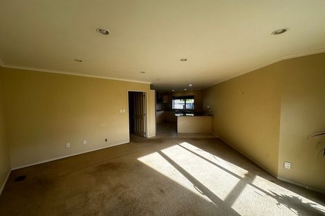 Photo of property in 14 Shankill Place, East Tamaki, Auckland, 2013