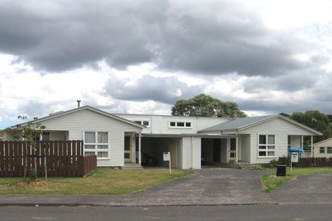 Photo of property in 40 Brougham Place, West Harbour, Auckland, 0618