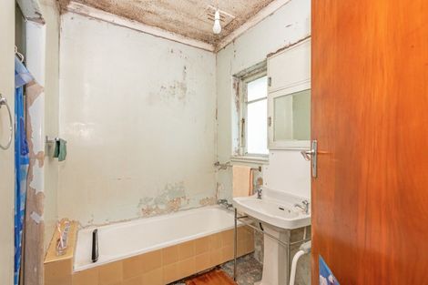 Photo of property in 36 Rainforth Street, Roslyn, Palmerston North, 4414