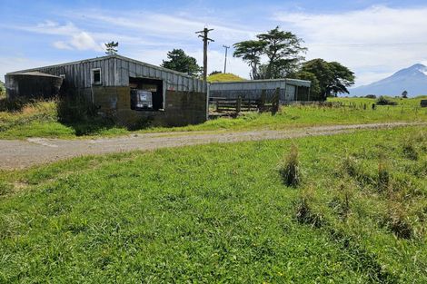 Photo of property in 955 Opua Road, Opunake, 4681