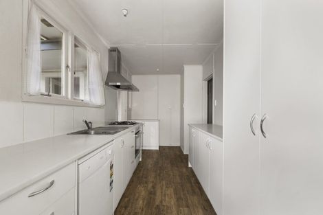 Photo of property in 15 Ross Road, Western Heights, Rotorua, 3015