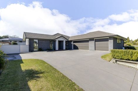 Photo of property in 10 Masters Lane, Waitara, 4320