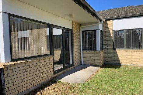 Photo of property in 26 Blueridge Close, Sunnyvale, Auckland, 0612