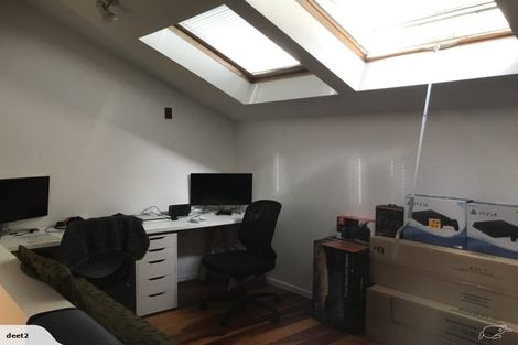 Photo of property in Courtenay Mews Apartments, 4/14 Alpha Street, Te Aro, Wellington, 6011