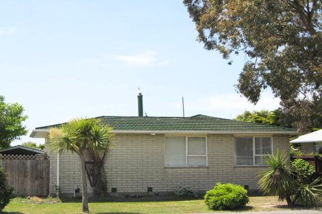 Photo of property in 21 Guernsey Street, Aranui, Christchurch, 8061