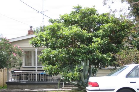 Photo of property in 321 Rangatira Road, Beach Haven, Auckland, 0626