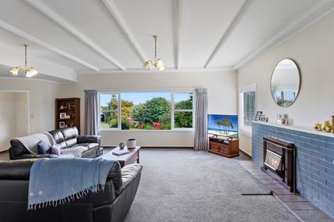 Photo of property in 43 Te Horo Hautere Cross Road, Te Horo, Otaki, 5582