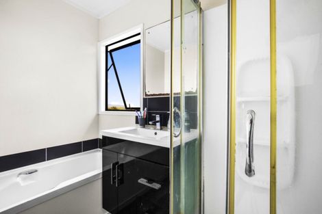 Photo of property in 6 Southview Place, Wattle Downs, Auckland, 2102