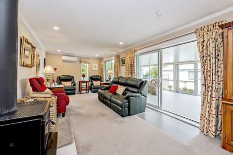 Photo of property in 4 Rachel Place, Avonhead, Christchurch, 8042