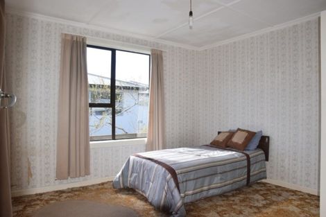 Photo of property in 6 Allan Street, Otatara, Invercargill, 9879