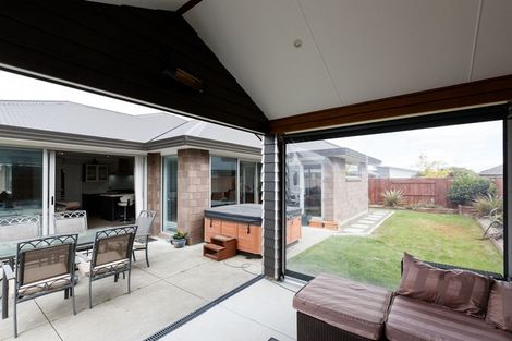 Photo of property in 47 Rodeo Drive, Kelvin Grove, Palmerston North, 4414