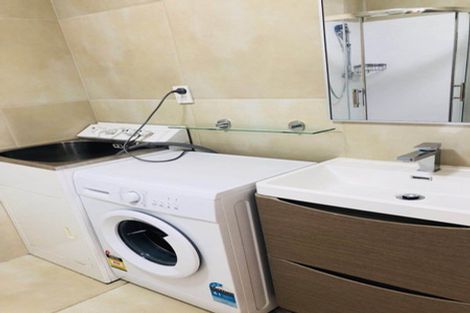 Photo of property in Marina Park Apartments, 23/146 Fanshawe Street, Auckland Central, Auckland, 1010