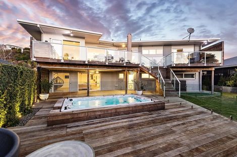 Photo of property in 41 The Circle, Manly, Whangaparaoa, 0930