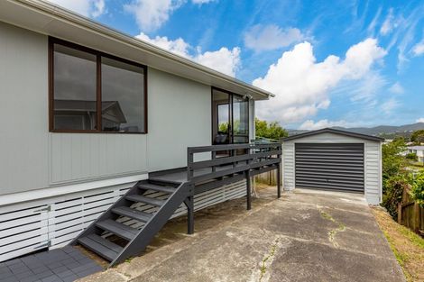Photo of property in 7 Humphreys Grove, Titahi Bay, Porirua, 5022