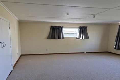 Photo of property in 35 Budleigh Street, Frankleigh Park, New Plymouth, 4310