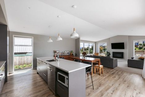 Photo of property in 19 Stingray Drive, Omokoroa, 3114