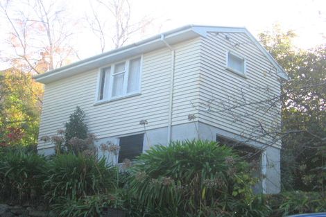 Photo of property in 37 Waitohu Road, York Bay, Lower Hutt, 5013