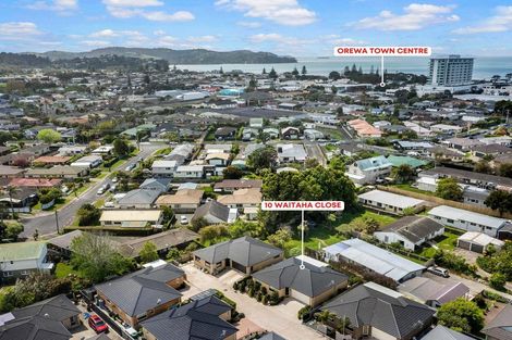Photo of property in 10 Waitaha Close, Orewa, 0931