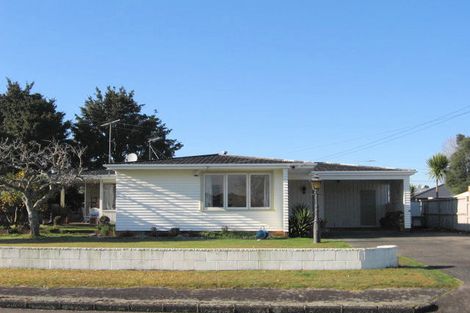 Photo of property in 2 Edmund Hillary Avenue, Papakura, 2110
