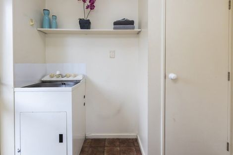 Photo of property in 32 Claymore Street, Woolston, Christchurch, 8062