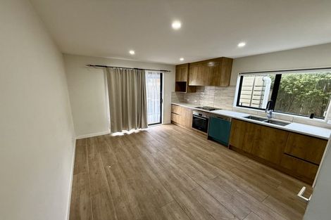 Photo of property in 1/4017 Great North Road, Glen Eden, Auckland, 0602