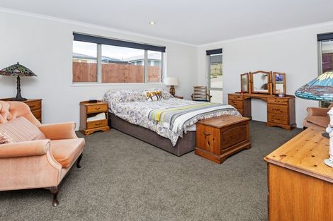 Photo of property in 28 Helenslee Road, Pokeno, 2402