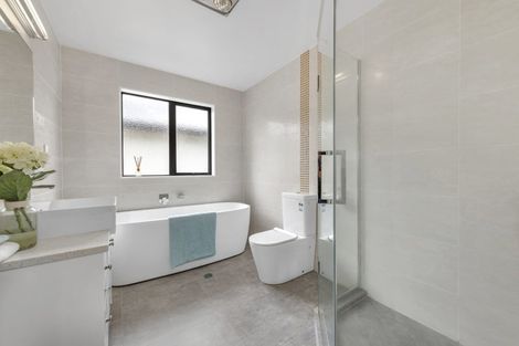 Photo of property in 30 Rosewell Crescent, Flat Bush, Auckland, 2019