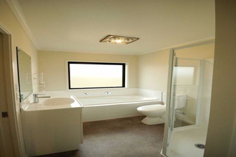 Photo of property in 33 Pakohe Street, Pegasus, 7612