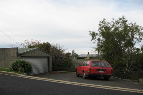 Photo of property in 10 Granville Terrace, Belleknowes, Dunedin, 9011