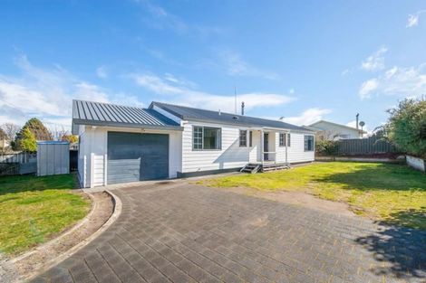 Photo of property in 32 Tawa Street, Hilltop, Taupo, 3330
