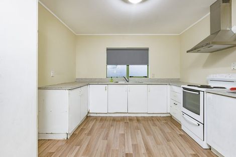 Photo of property in 4/8 Eulogy Place, Randwick Park, Auckland, 2105