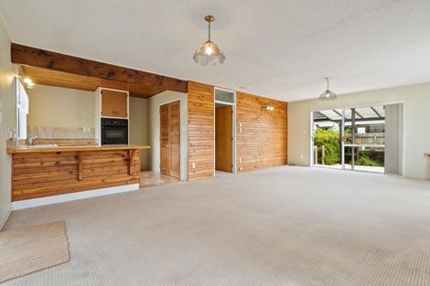 Photo of property in 2/21 Rollerson Street, Papakura, 2110
