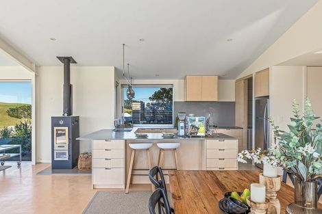 Photo of property in 273 Takatu Road, Tawharanui Peninsula, Warkworth, 0986