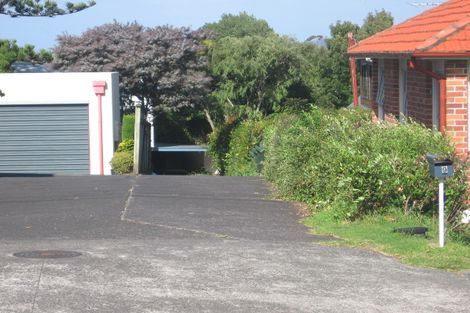 Photo of property in 9 Forrest Hill Road, Milford, Auckland, 0620