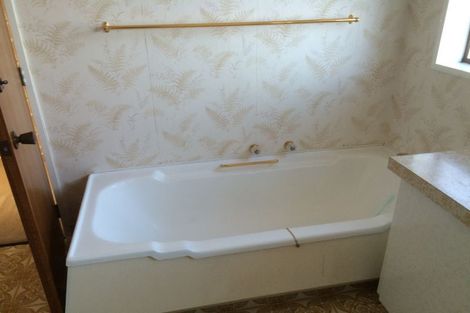 Photo of property in 60 Brockville Road, Glenross, Dunedin, 9011