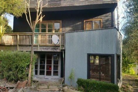 Photo of property in 170 Howard Road, Orere Point, Papakura, 2585