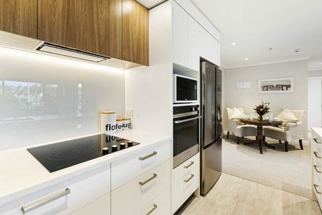 Photo of property in 98b/30 Ambassador Glade, Orewa, 0931