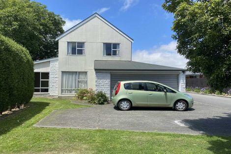 Photo of property in 42 Avonhead Road, Avonhead, Christchurch, 8042