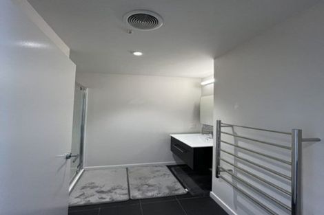 Photo of property in 17/6 Oswald Crescent, Paparangi, Wellington, 6037