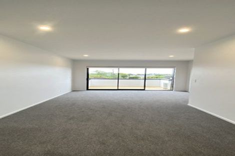 Photo of property in 3/30 Bowater Place, Manurewa, Auckland, 2102