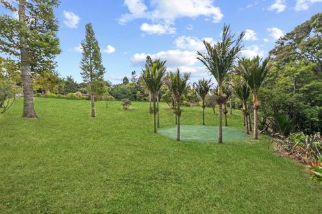 Photo of property in 91 Mountain Road, Henderson Valley, Auckland, 0612