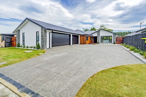 Photo of property in 15 Whitburn Avenue, Halswell, Christchurch, 8025