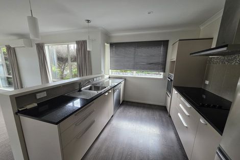 Photo of property in 18 Sinclair Street, Ebdentown, Upper Hutt, 5018